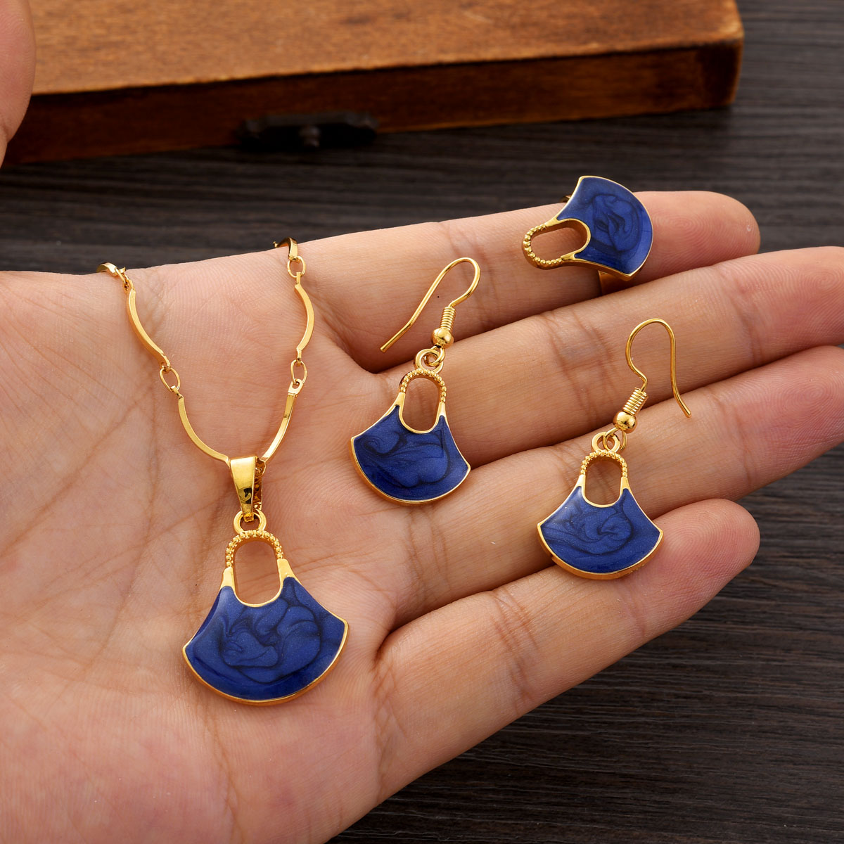 Fashion PNG Gold Color Jewelry - огляд і ціна Women Accessories India